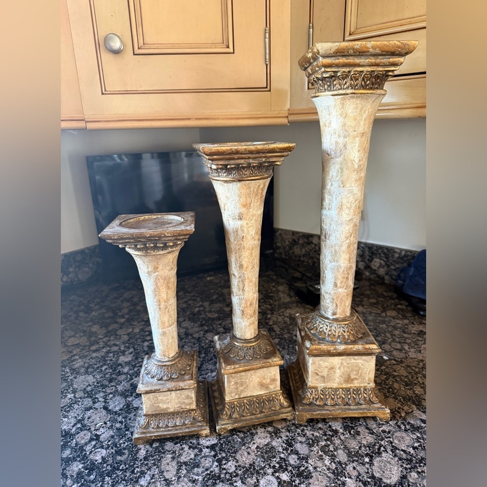 Pedestals replica of antique pedestals excellent condition never used - Picture 9 of 13